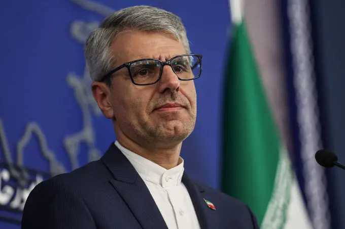 Irán admite contactos con Estados Unidos, pero niega que haya conversaciones
