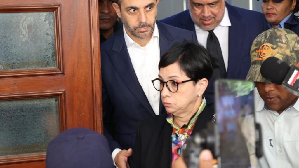 Defensa de hermanos Espaillat solicita seis meses para contraperitaje en caso Jet Set, denuncia abogado de víctimas