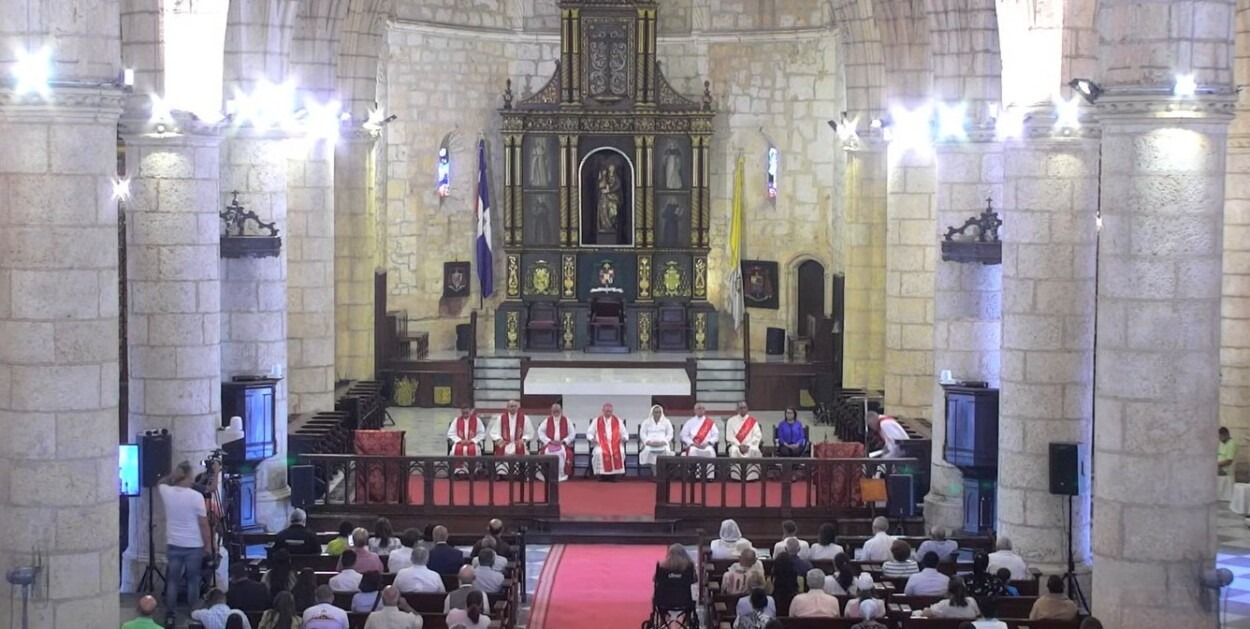 Críticas sociales marcan el Sermón de las Siete Palabras; llaman a frenar el deterioro moral y cultural