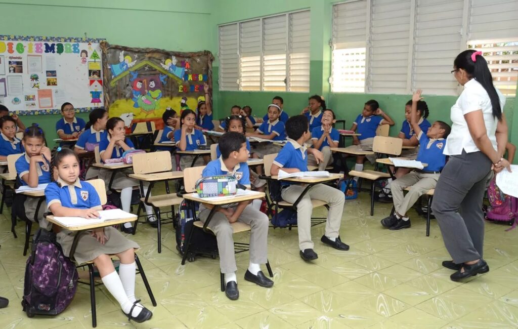 Clases se reanudarán este viernes en todo el país