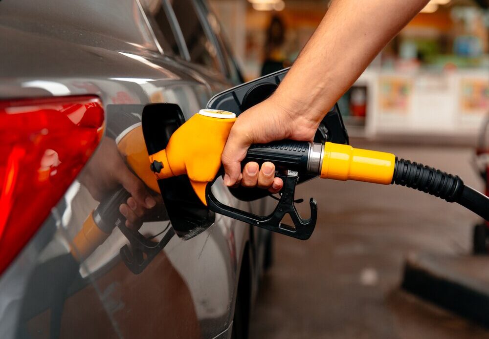 Gobierno congela todos los combustibles con subsidio de RD$1,153.8 millones