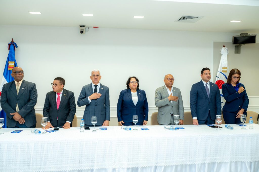 Congreso Nacional recibe informe de gestión anual de la Cámara de Cuentas