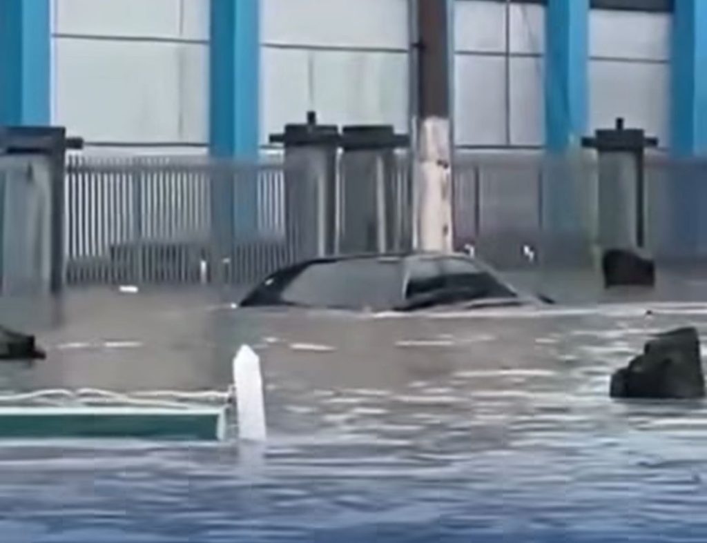 Aguacero en Santiago provoca inundaciones momentáneas en varias zonas