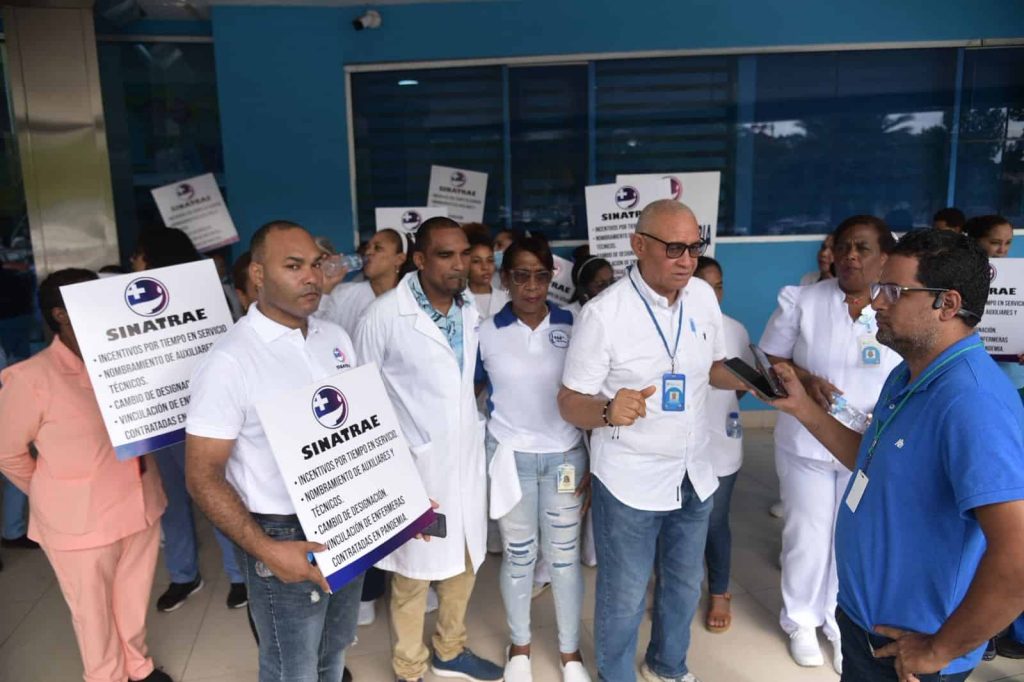Enfermeras en RD exigen mejoras laborales