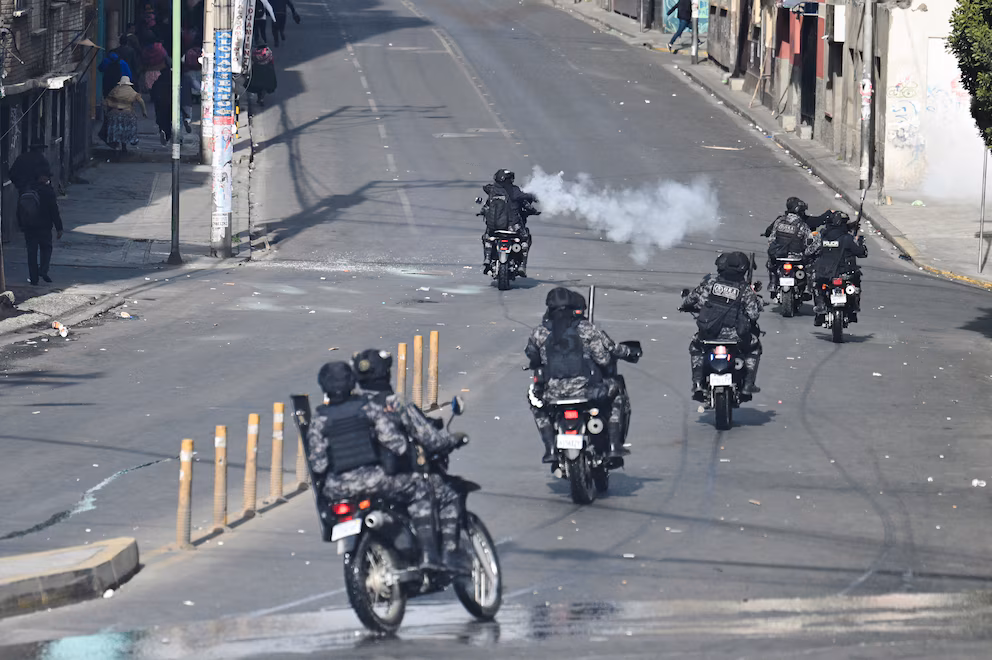 Tensión en Bolivia: siguen las protestas en La Paz y hubo nuevos enfrentamientos entre manifestantes y policías