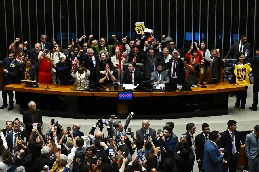 Cámara de Diputados de Brasil aprueba el proyecto para reducir la jornada laboral a 40 horas
