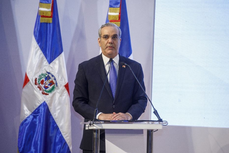 Abinader ordena paralizar actividades mineras en San Juan tras protestas sociales
