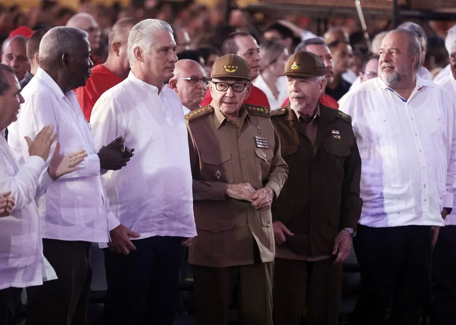 Cuba tacha de «acción política, sin basamento jurídico» la acusación de EE.UU. contra Raúl Castro