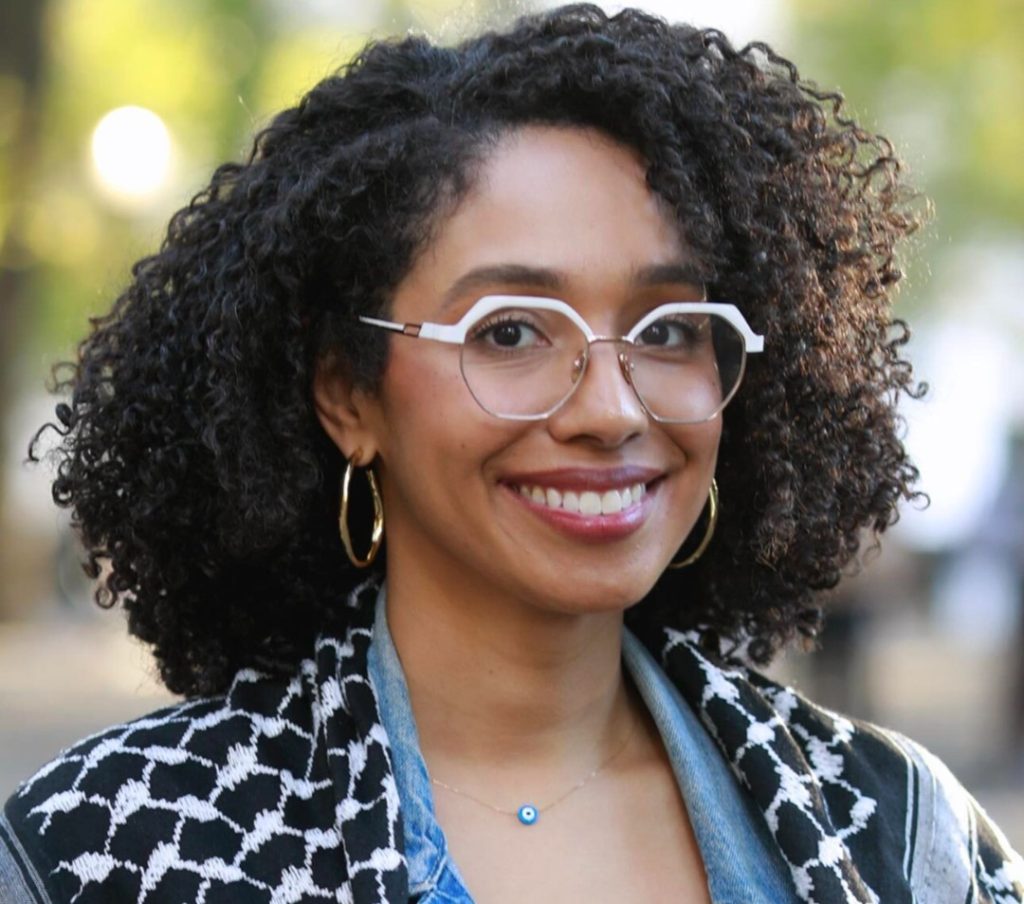 Candidata Ávila Chevalier D-13 en NY enfrenta críticas por mensajes racistas contra blancos, negros y árabes