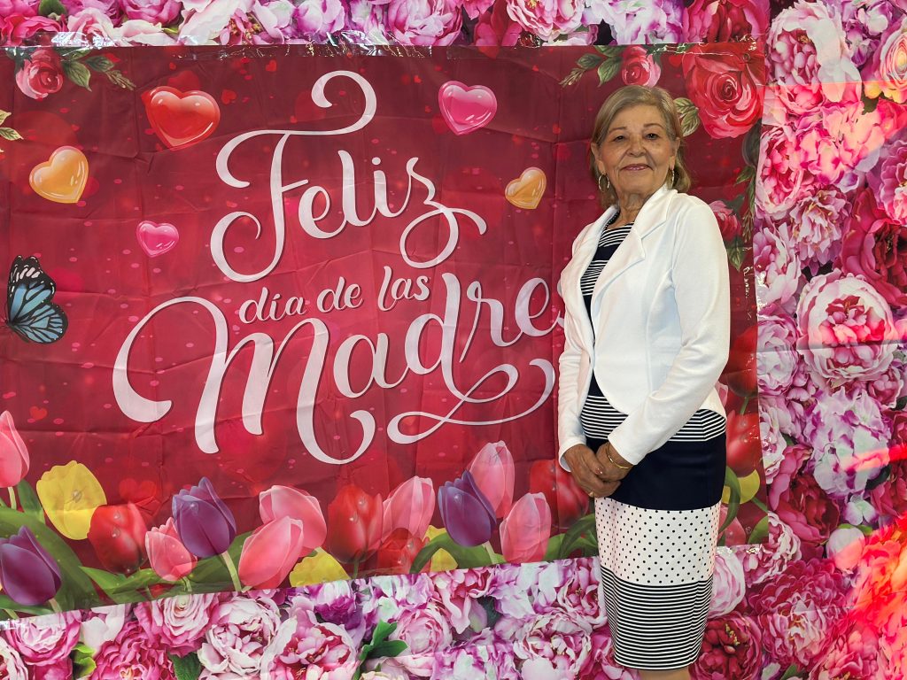 Fundación Comunidad Sánchez Ramírez realiza emotiva celebración y reconocimiento a madres ejemplares en New York