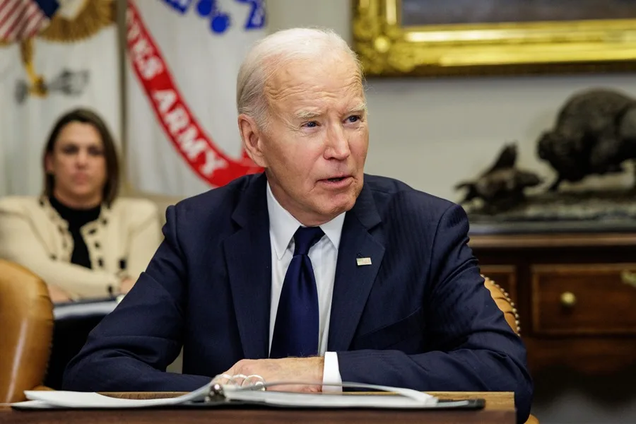 Biden presenta una demanda para impedir la difusión de conversaciones con su biógrafo