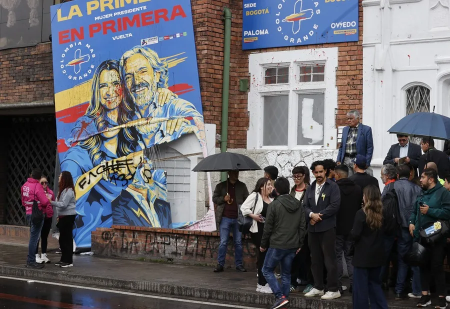 Vandalizan la sede de campaña de Paloma Valencia, candidata presidencial colombiana