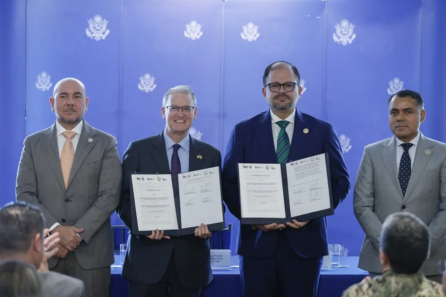 Ecuador y EE.UU. inician un proyecto conjunto para reforzar la seguridad en la frontera norte