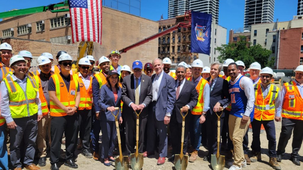 Espaillat y Hochul dan inicio a obras de la Fase II de expansión del Metro de Segunda Avenida