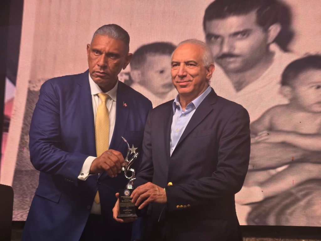 Alcaldía de Santiago y Consulado de RD en NY rinden homenaje al Dr. Ramón Tallaj