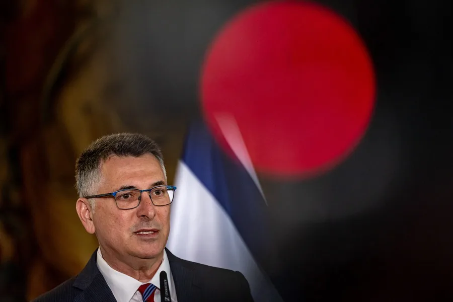 Ministro israelí de Exteriores corta lazos con la jefa de la diplomacia europea, que apela al «diálogo»