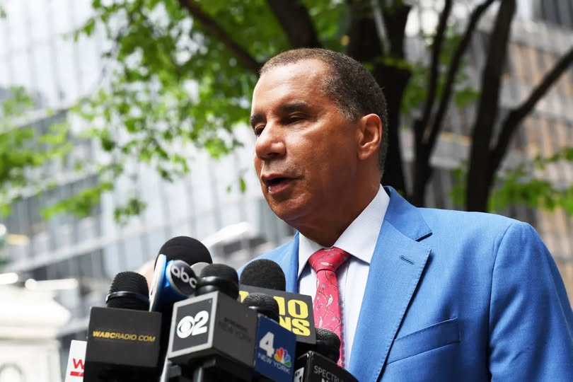 Exgobernador de Nueva York advierte demócratas podrían enfrentar extinción política si no frenan avance del socialismo