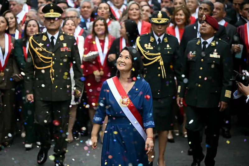 Keiko Fujimori asume la Presidencia de Perú ante la presencia de líderes internacionales y del rey Felipe VI