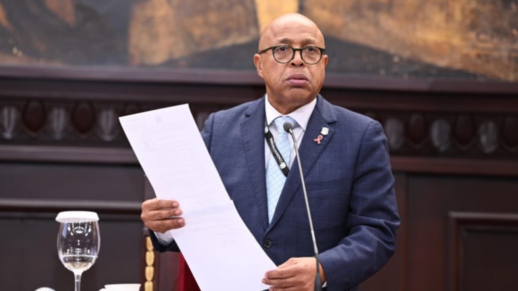 Diputados recibirán propuestas para modificar artículos del Código Penal