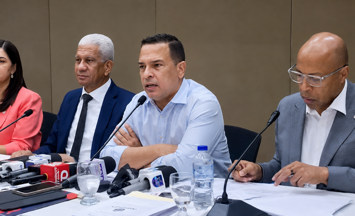 Tras cuatro días de discusión, la Comisión Bicameral concluye revisión de propuestas de modificación al nuevo CP