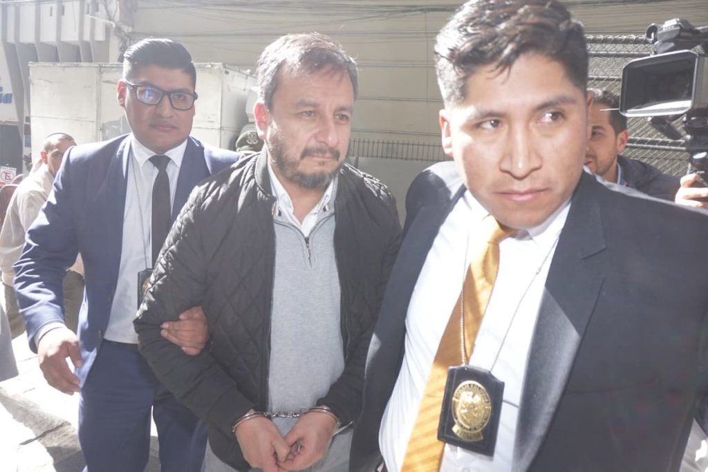 Capturan al exministro de Hidrocarburos de Bolivia por el caso de combustible en mal estado