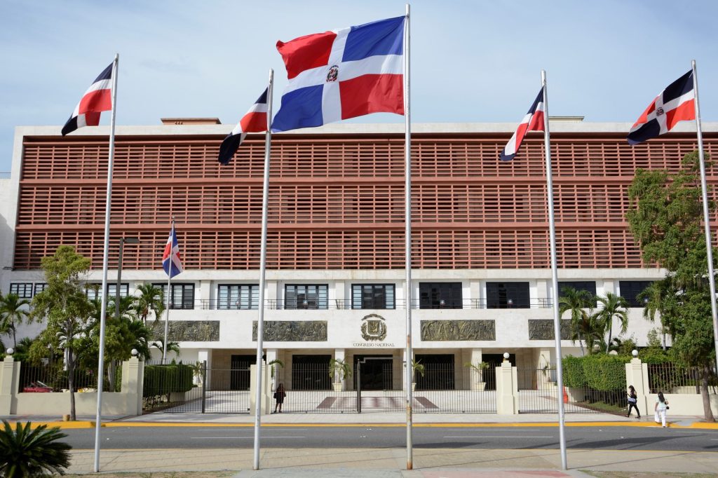 Senado recibe propuesta del Gobierno para modificar 18 artículos del nuevo Código Penal