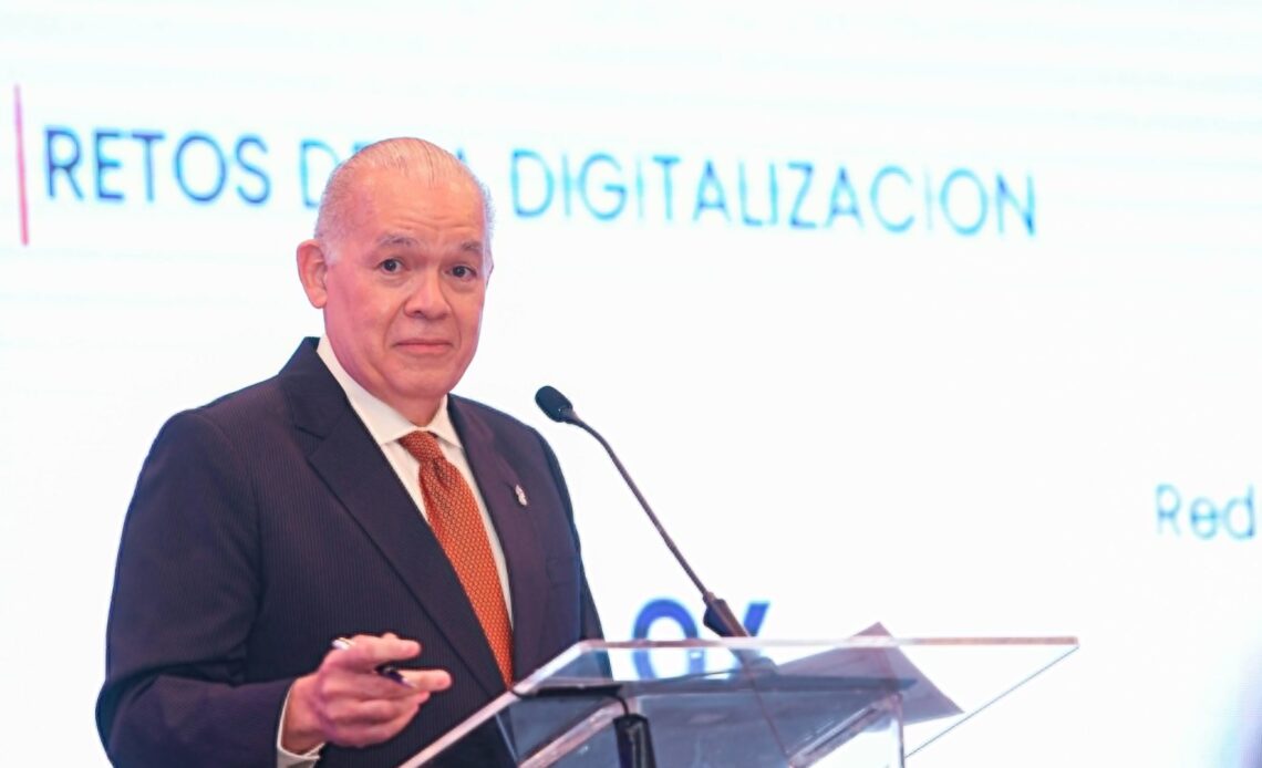 Director DGII cuestiona uso de vehículos de lujo en entidades sin fines de lucro, creación de ONG’S y liquidación de empresas