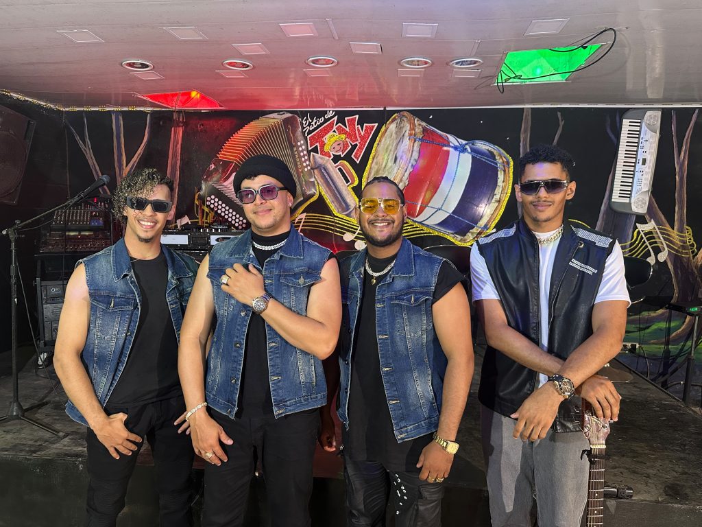 EKOSS: la nueva boyband dominicana que apuesta por conquistar el mercado internacional desde Bonao