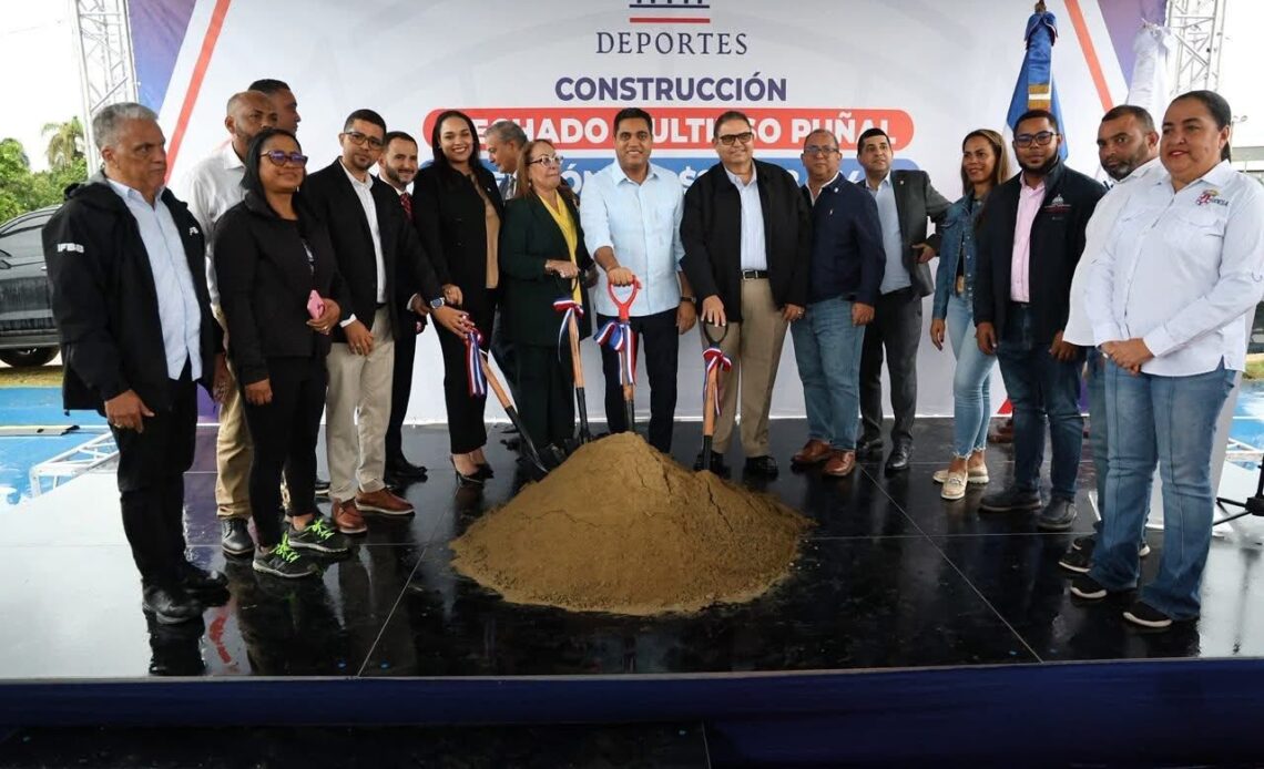 Ministerio de Deportes inicia trabajos de construcción de multiuso en Santiago