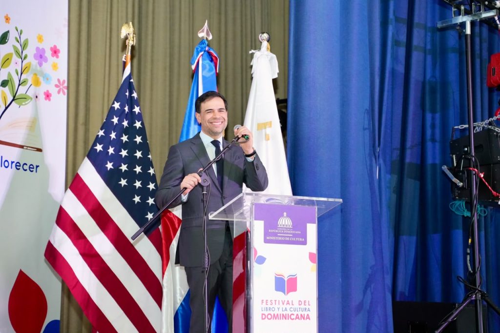 Miles asisten al  Festival del Libro y la Cultura Dominicana 2026 en Nueva York