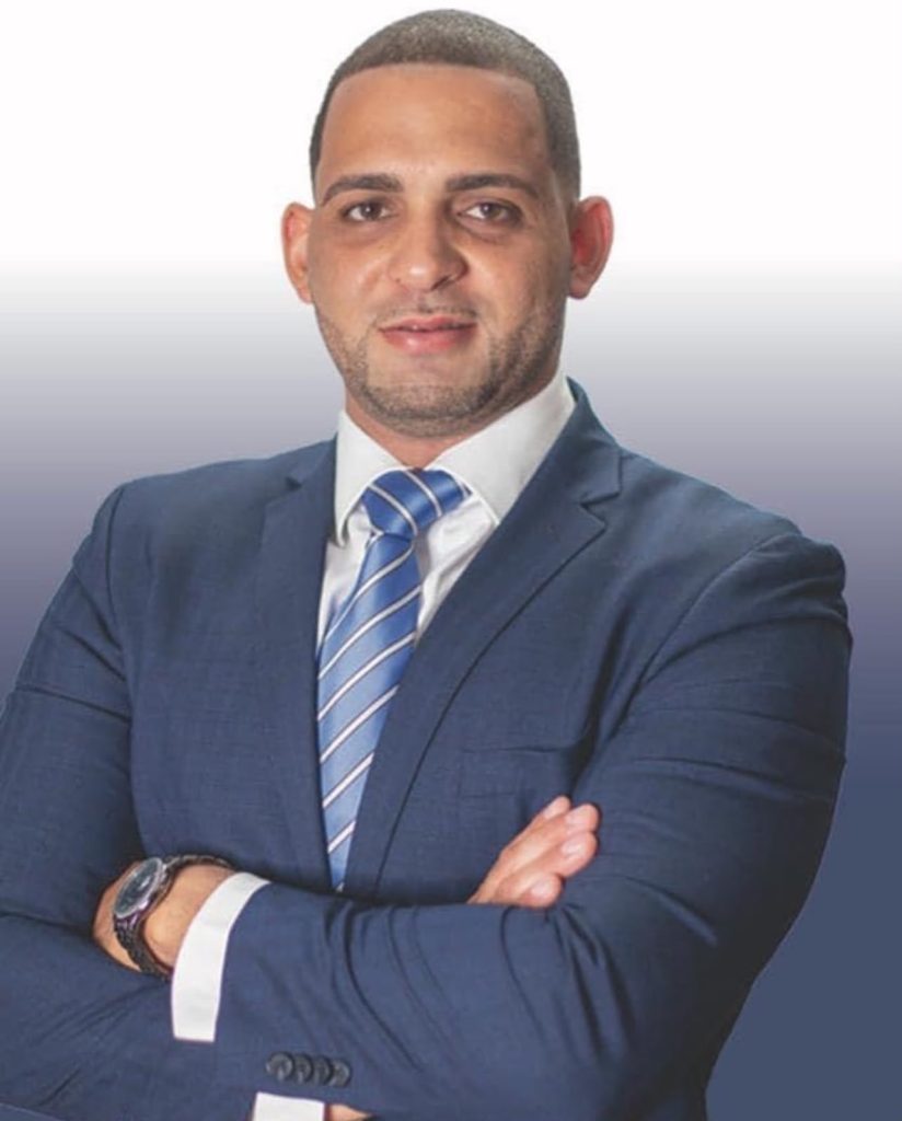 Dominicano Jeyss Abreu es juramentado como comisionado de la Paterson Housing Authority en el City Hall de Paterson