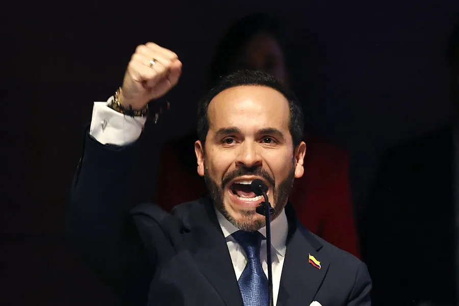 Senado colombiano aprueba trasladar la investidura de De La Espriella fuera de Bogotá