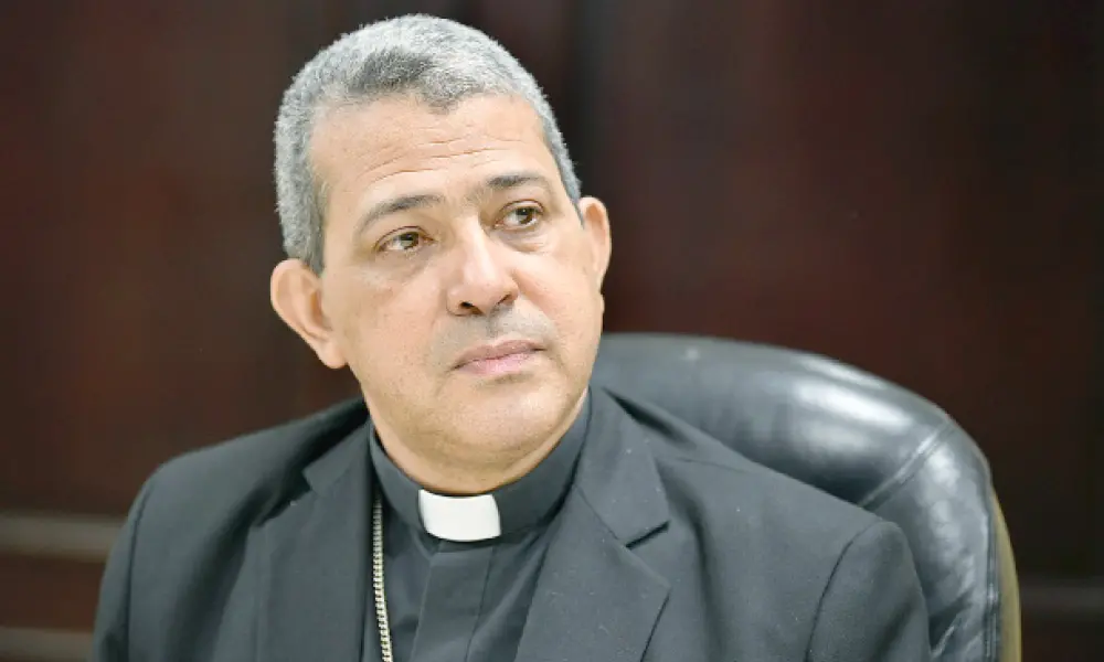 Arzobispo coadjutor de Santo Domingo dice Código Penal no frenará la violencia