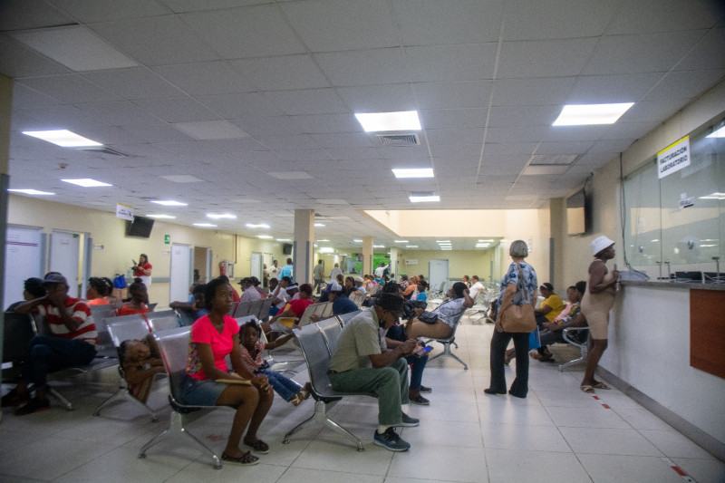 Personal de enfermería y medicos denuncian precarias condiciones laborales en el Moscoso Puello