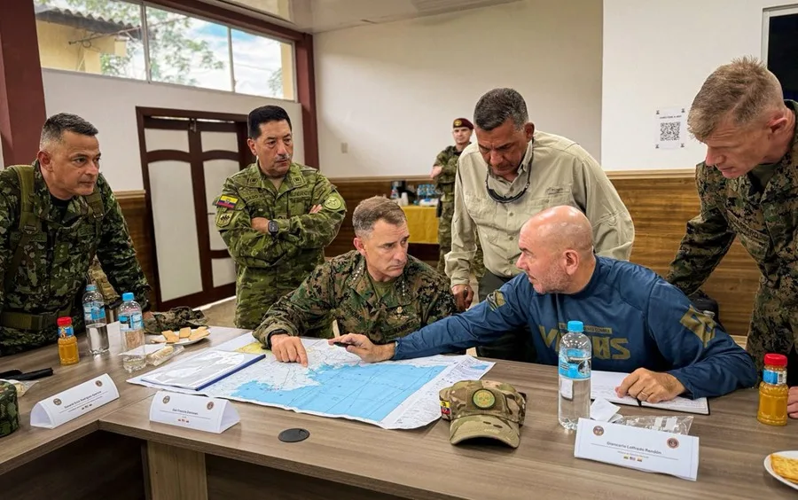 Fuerzas militares de Estados Unidos, Colombia y Ecuador preparan una ofensiva contra los narcos en la frontera