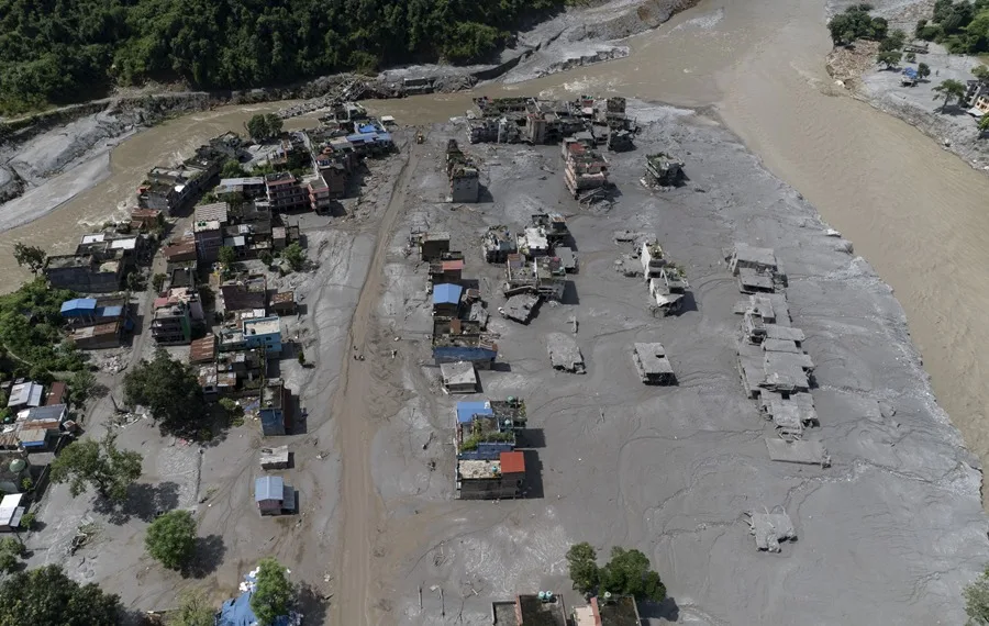 Estimaciones iniciales indican que 93.000 personas fueron afectadas por la riada en Nepal, según la FICR