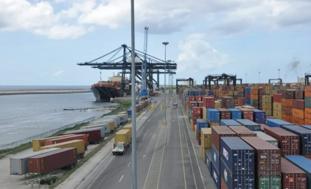 RD enfrenta una brecha arancelaria de 2.5 puntos para exportar a EE. UU.