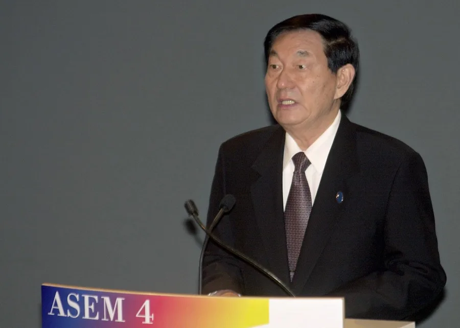 Fallece a los 97 años el ex primer ministro chino Zhu Rongji