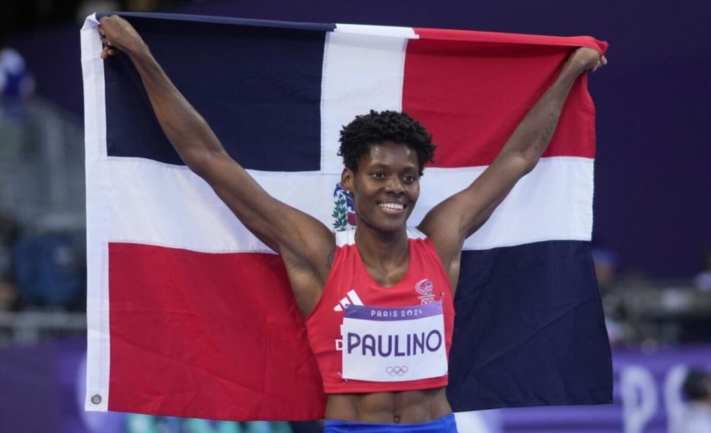 Marileidy Paulino conquista el oro en el relevo 4×400 para RD en Santo Domingo 2026