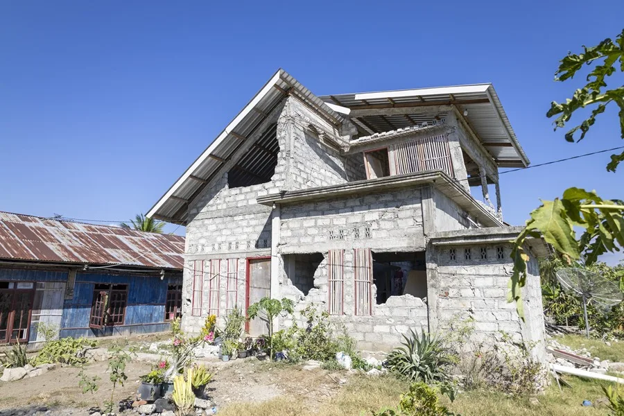 Fuertes réplicas en la isla indonesia de Flores cinco días después del terremoto de 7,7