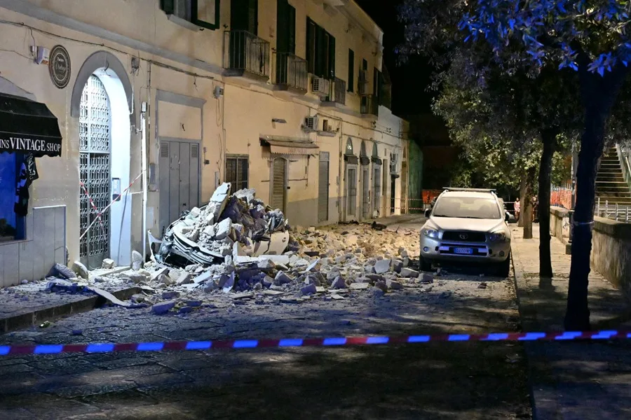 Terremoto de 4,7 grados causa numerosos daños y al menos 8 heridos leves en Nápoles