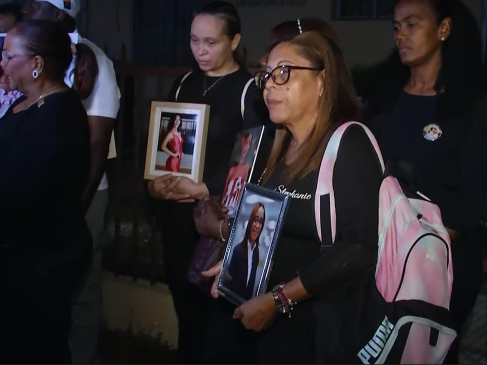 Familiares de las víctimas y sobrevivientes de Jet Set realizan vigilia en vísperas del juicio de fondo