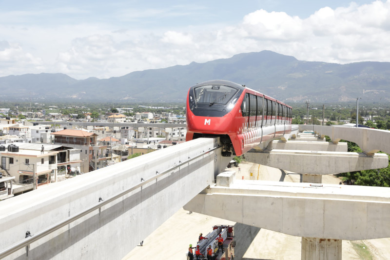 Monorriel de Santiago y Teleférico de SDO podrían empezar a operar a final de año