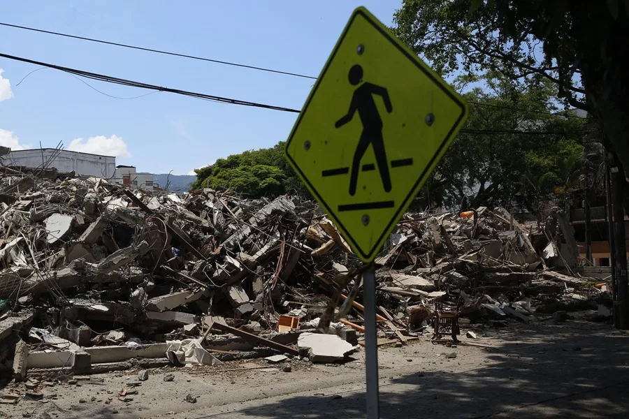 Tres sismos en diez minutos en Colombia reavivan el recuerdo del gran terremoto de agosto