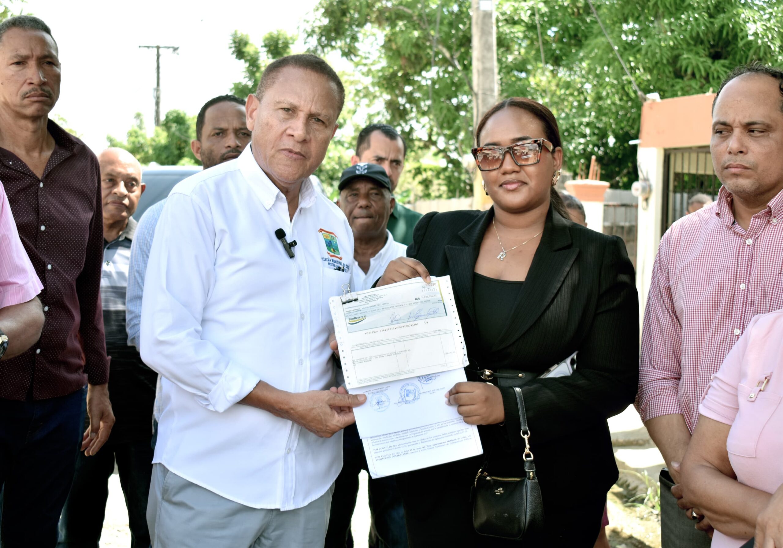 Alcaldía de Cotuí pone en marcha obras en Los Maestros y Olímpico