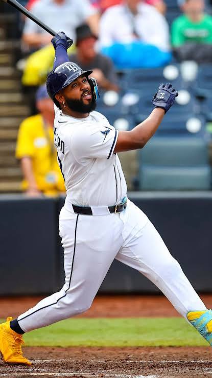 Histórico! Junior Caminero alcanza los 42 jonrones y supera las 100 impulsadas con Tampa Bay