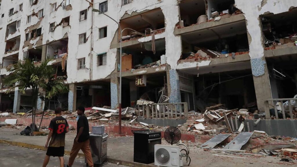 Panamá recibe solidaridad y ofrecimientos de ayuda tras terremoto; RD confirma personal diplomático a salvo