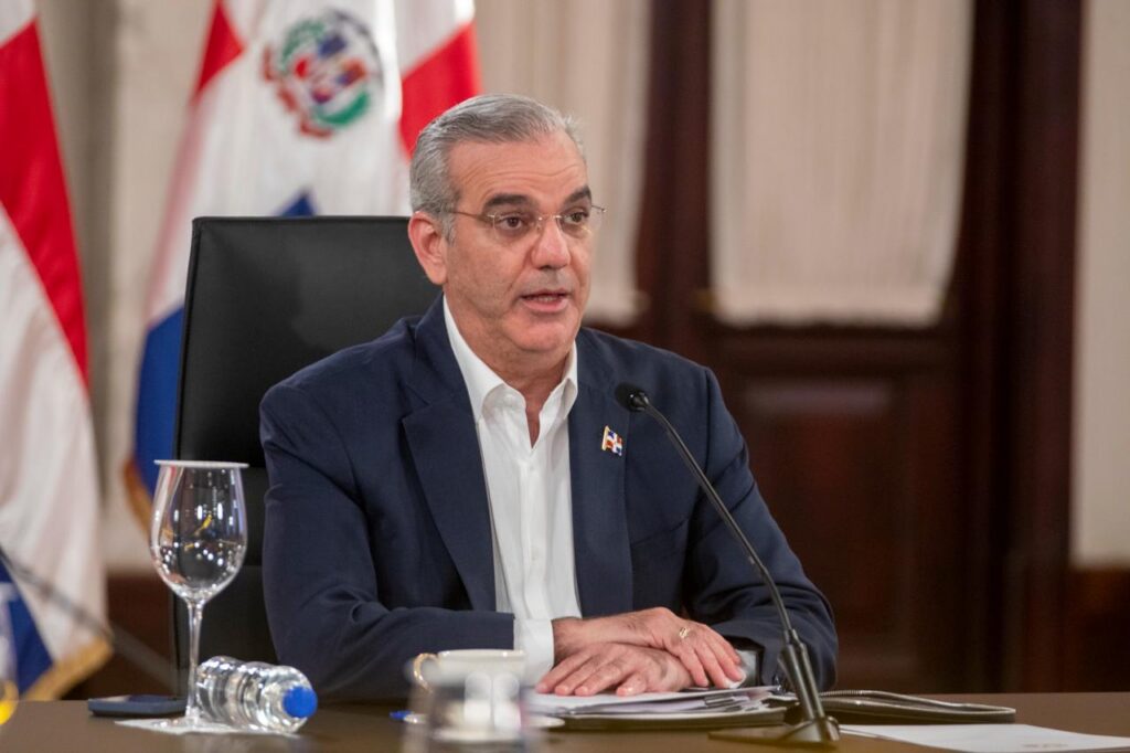 Abinader emite decreto 719-26 que regula la zafra azucarera 2026-2027