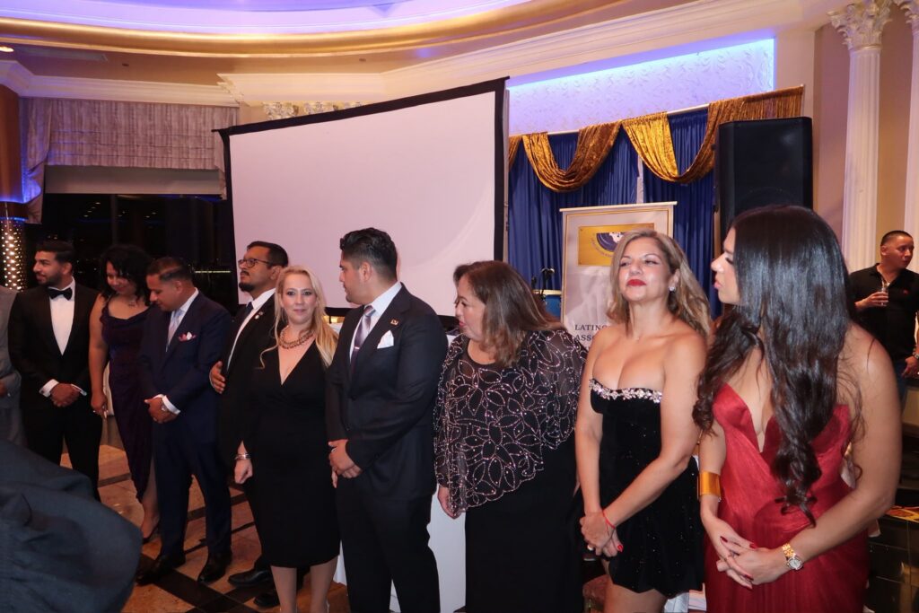 María Mateo hizo historia: abogada dominicana asumió la presidencia de los Abogados Latinos de Queens