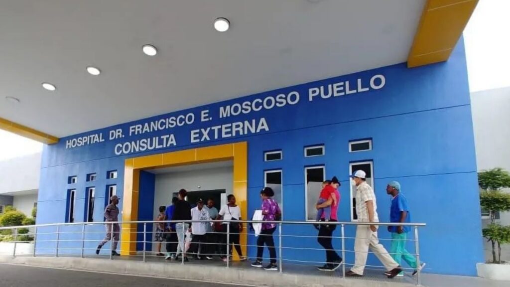 Médicos paralizan consultas por 24 horas; exigen incentivos y más nombramientos
